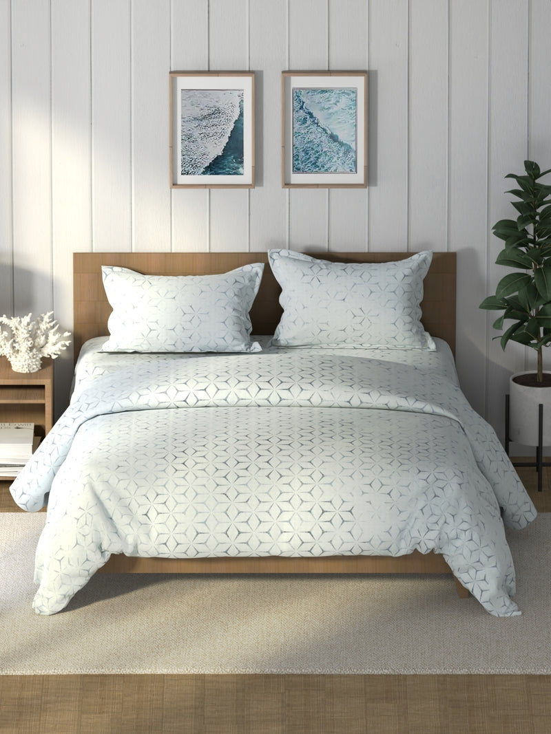 Super Soft 100% Cotton Double Comforter With 1 King Bedsheet And 2 Pillow Covers For All Weather <small> (geometric-ensignblue)</small>